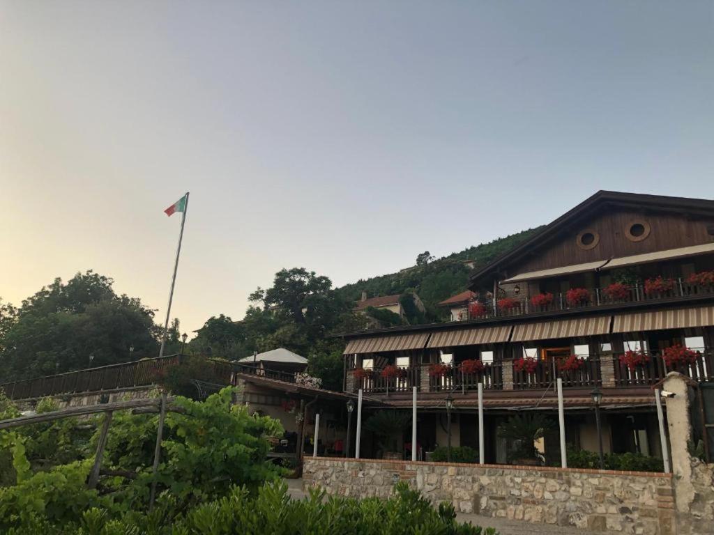 The Chalet, Guest House Agerola Exterior foto